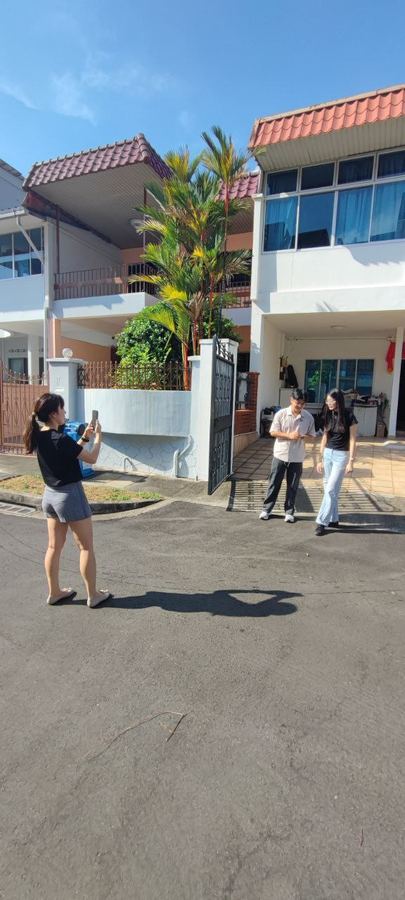 Behind the scenes at a landed home tour shoot